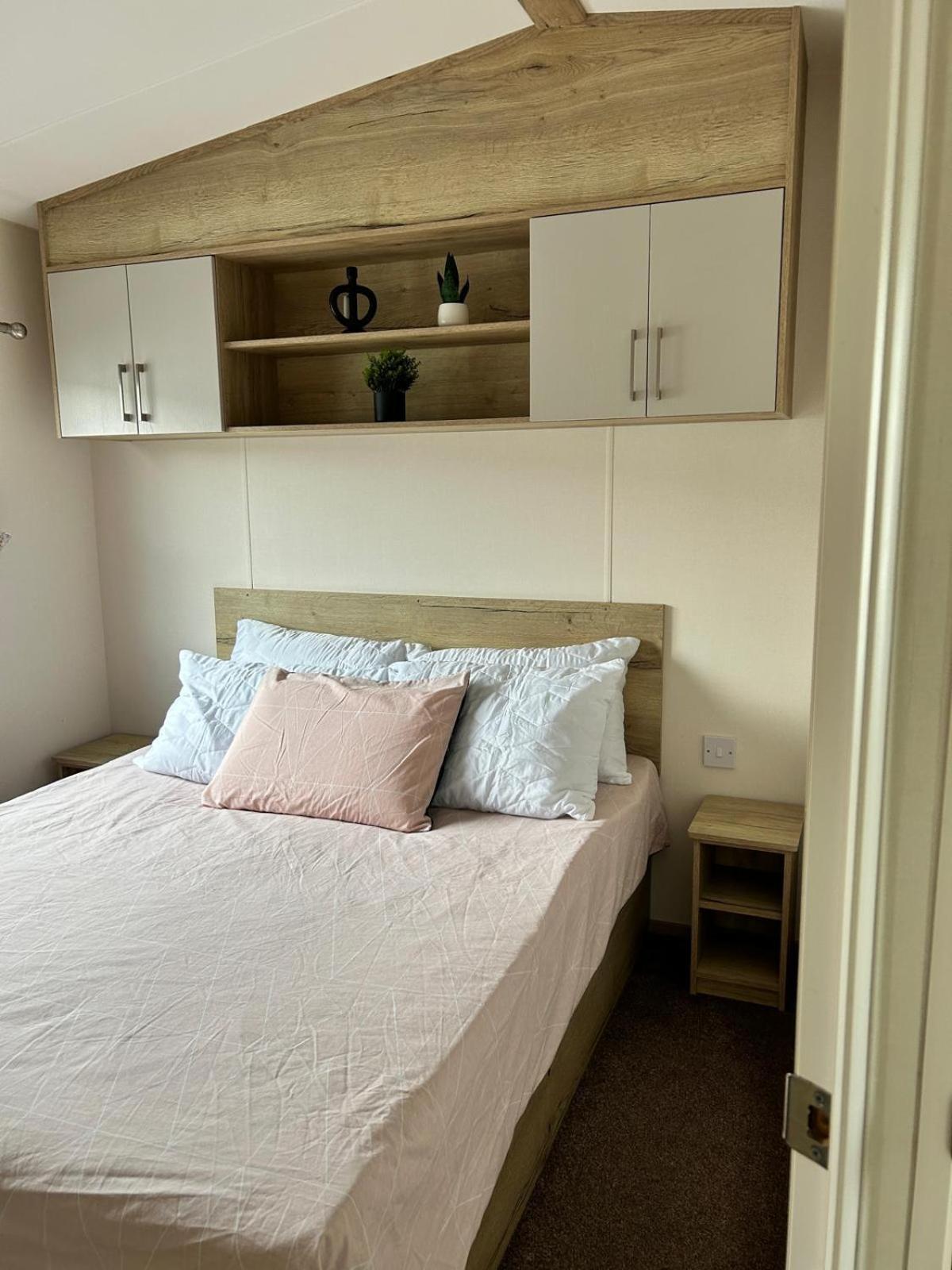 Verbjam 6 Berth Caravan Holiday St Osyth كْلانكتون أون سي المظهر الخارجي الصورة